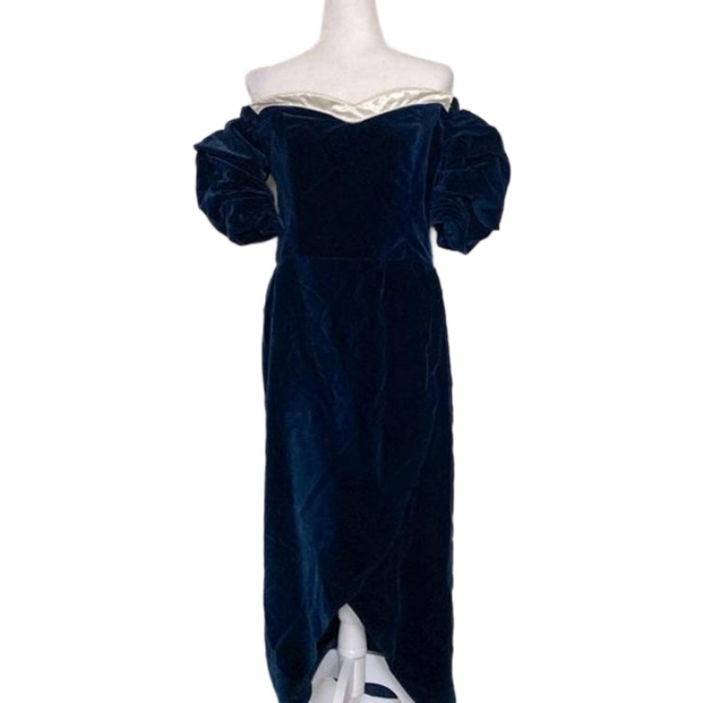 Vintage regency velvet deep navy blue sweetheart neck dress